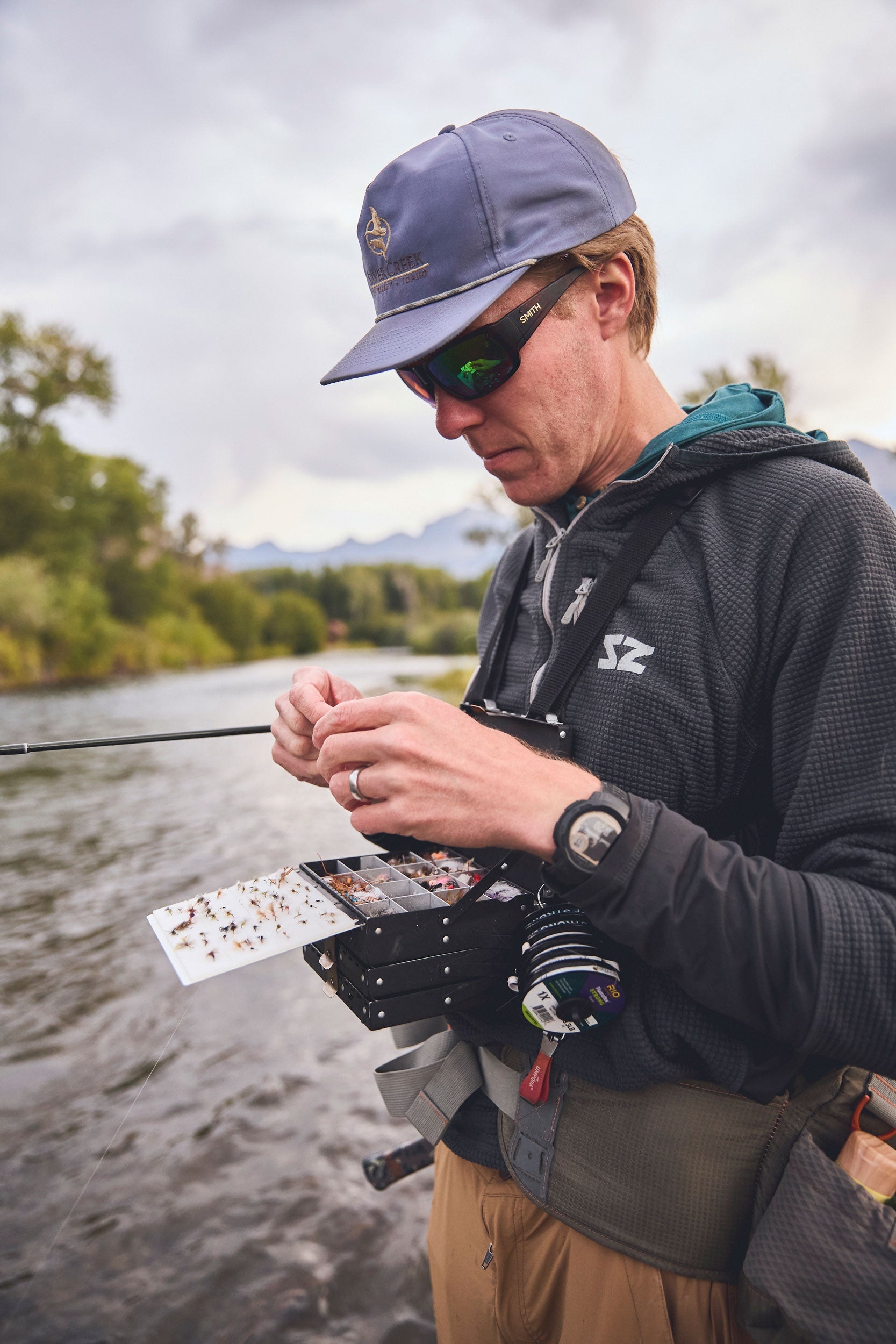 Grid Fleece Hoodie-Built in the Rocky Mountains-Graphite Black